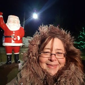 Meet your Posher, Debbie